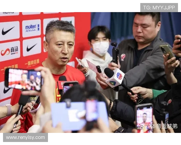 中国队逆转夺冠全场沸腾年轻球员闪耀赛场展现新时代拼搏精神