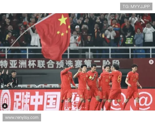 国足新星闪耀国际赛场展现中国足球崛起力量引发球迷热烈讨论