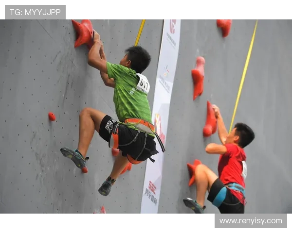 北京街舞队在攀岩联赛中的拼搏历程与成长故事分享