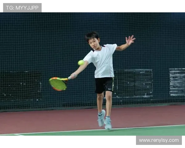 以网球为纽带探索运动精神与人生哲理的深层联系