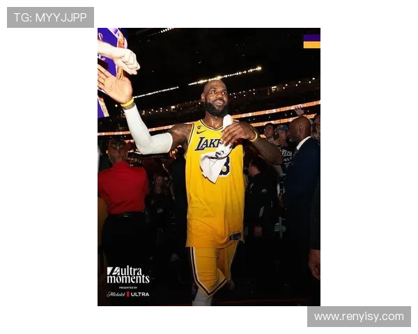 洛杉矶湖人全力备战新赛季誓夺总冠军展现紫金王朝不灭荣光