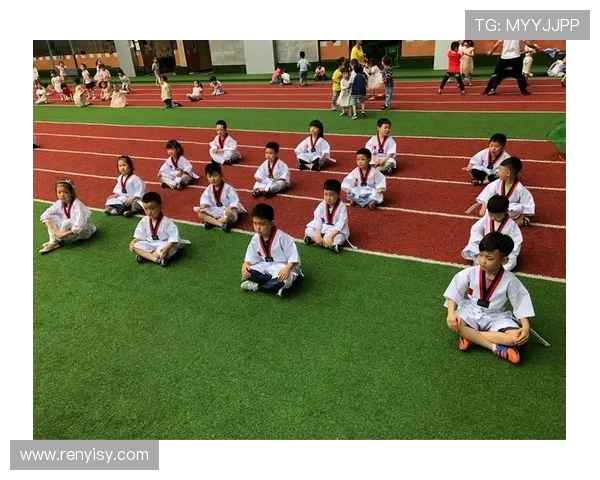 史鸿飞的传奇人生与奋斗历程揭示了时代变迁中的个人成长与坚韧不拔的精神 史鸿飞的传奇人生与奋斗历程揭示了时代变迁中的个人成长与坚韧不拔的精神